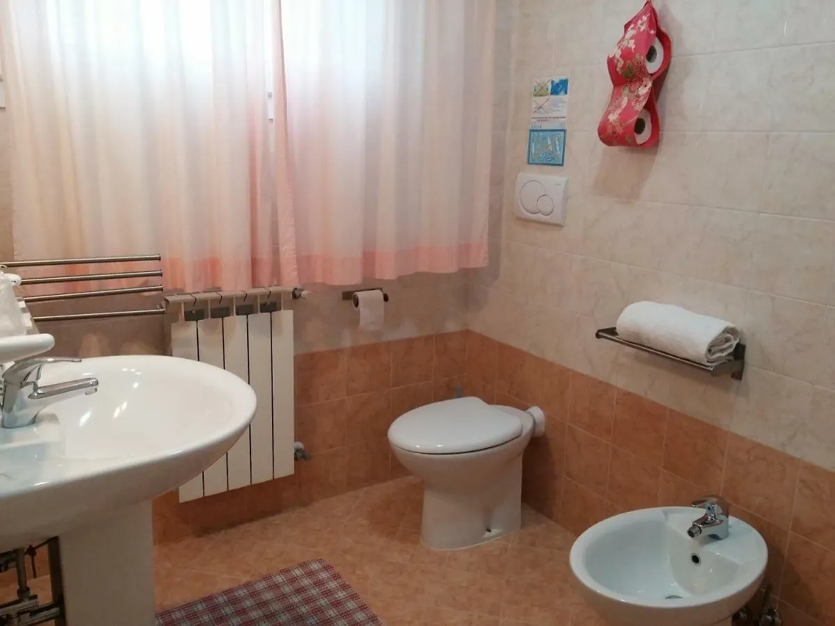 Venice Airport Room Favaro Veneto Oda ve Kahvaltı